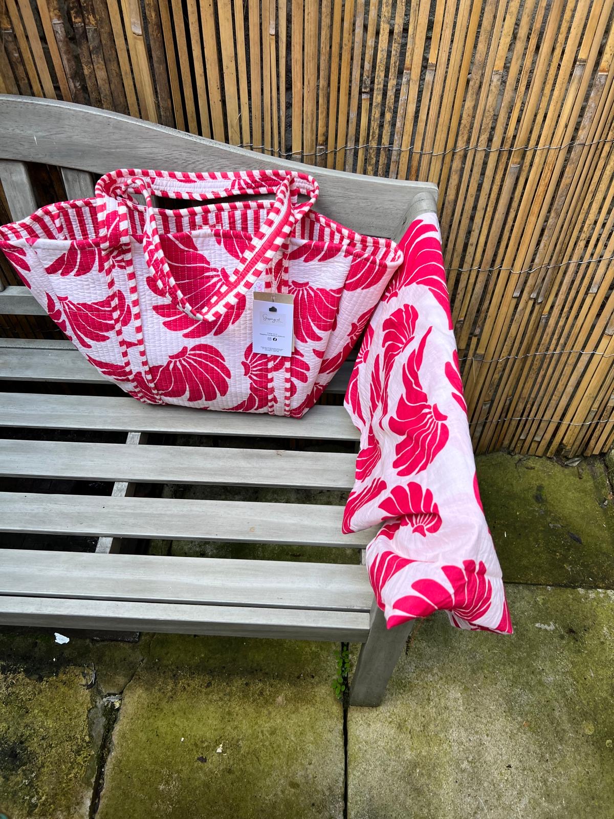 Serendipity Cotton Shoulder Tote - Fuchsia Banana