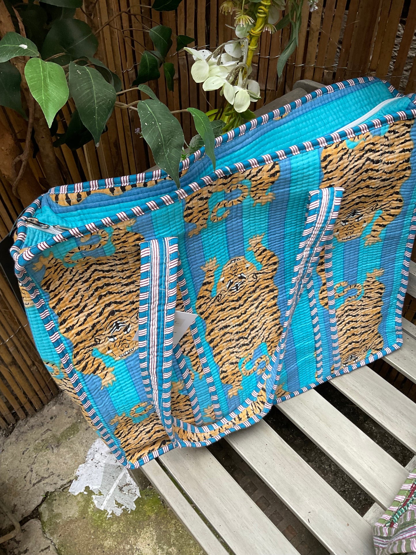Nw prints in cotton bags