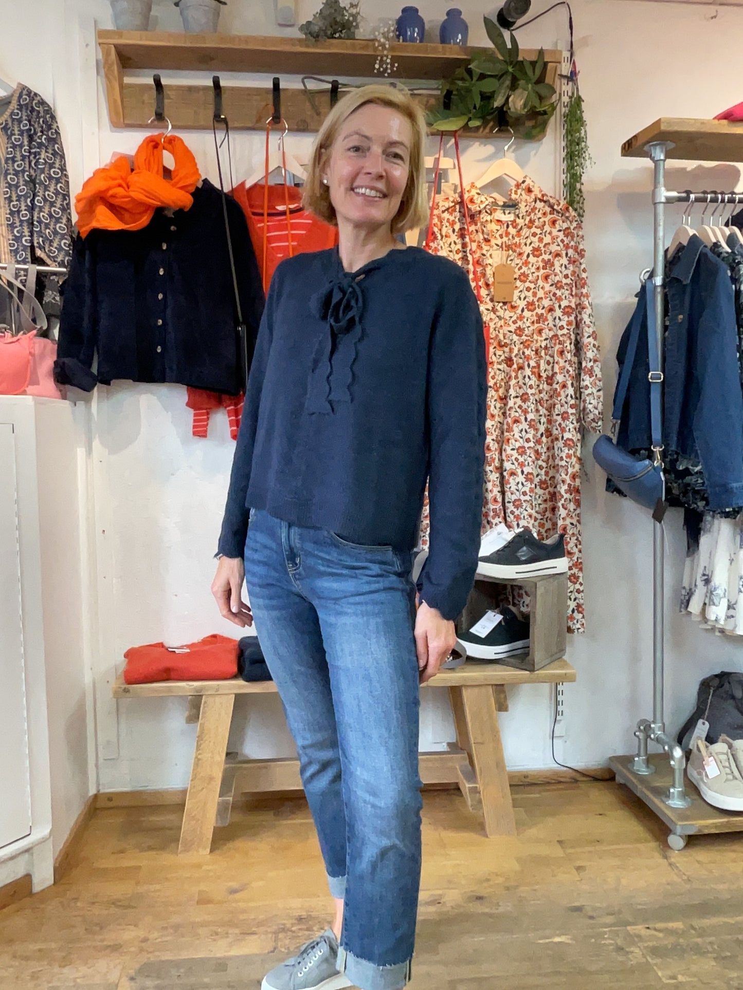 Elsie tie jumper
