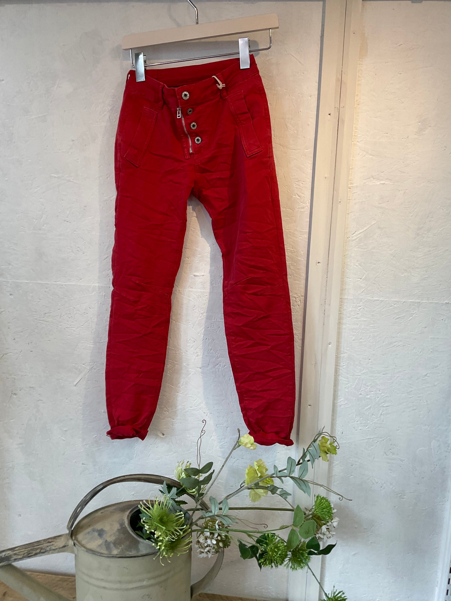 Melly &Co jeans so many colours in stock