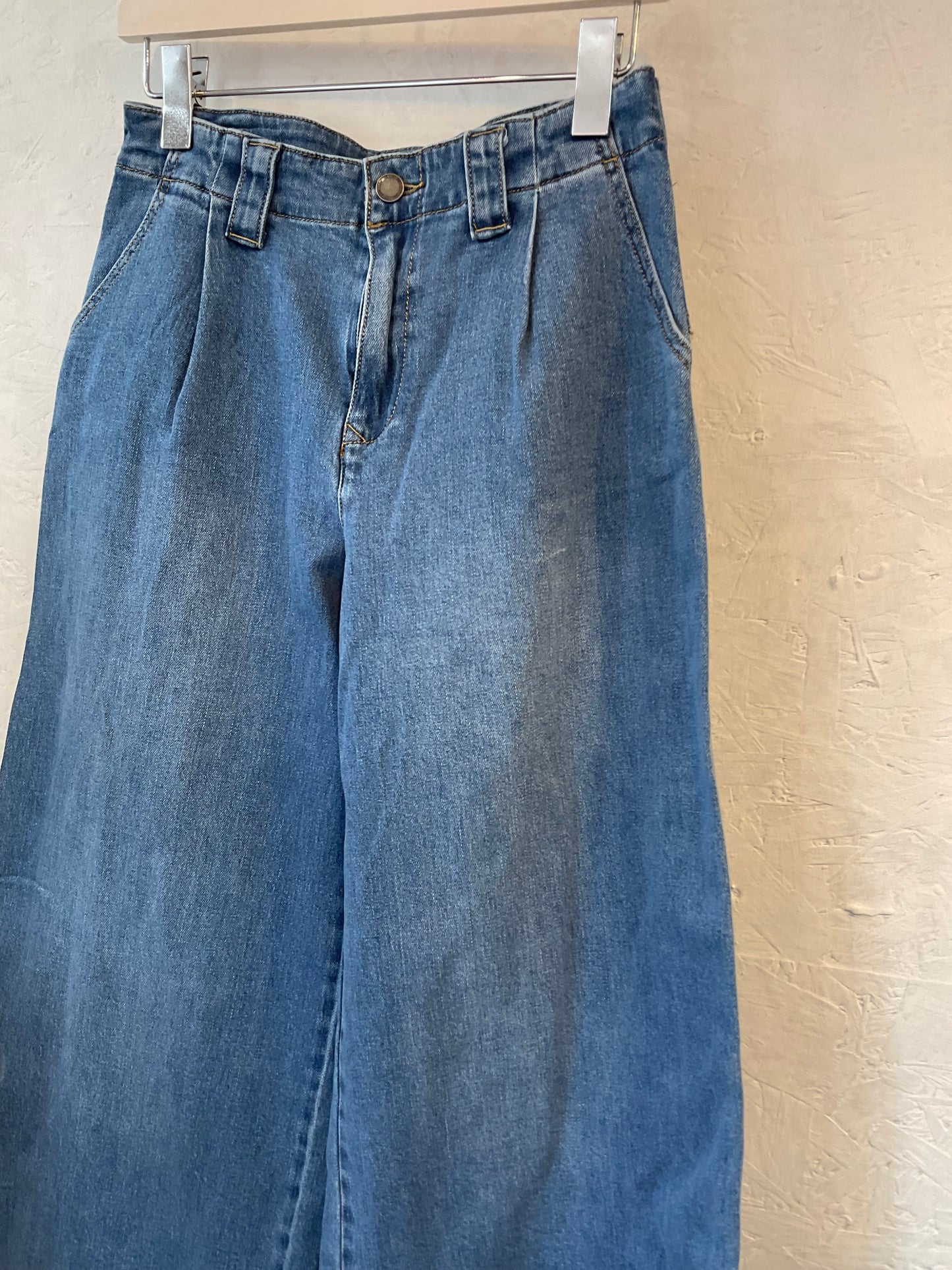 Lara extra wide flared jeans