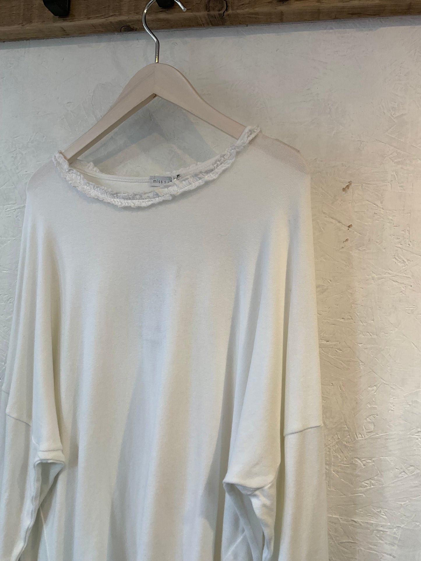 Tara loose cut top