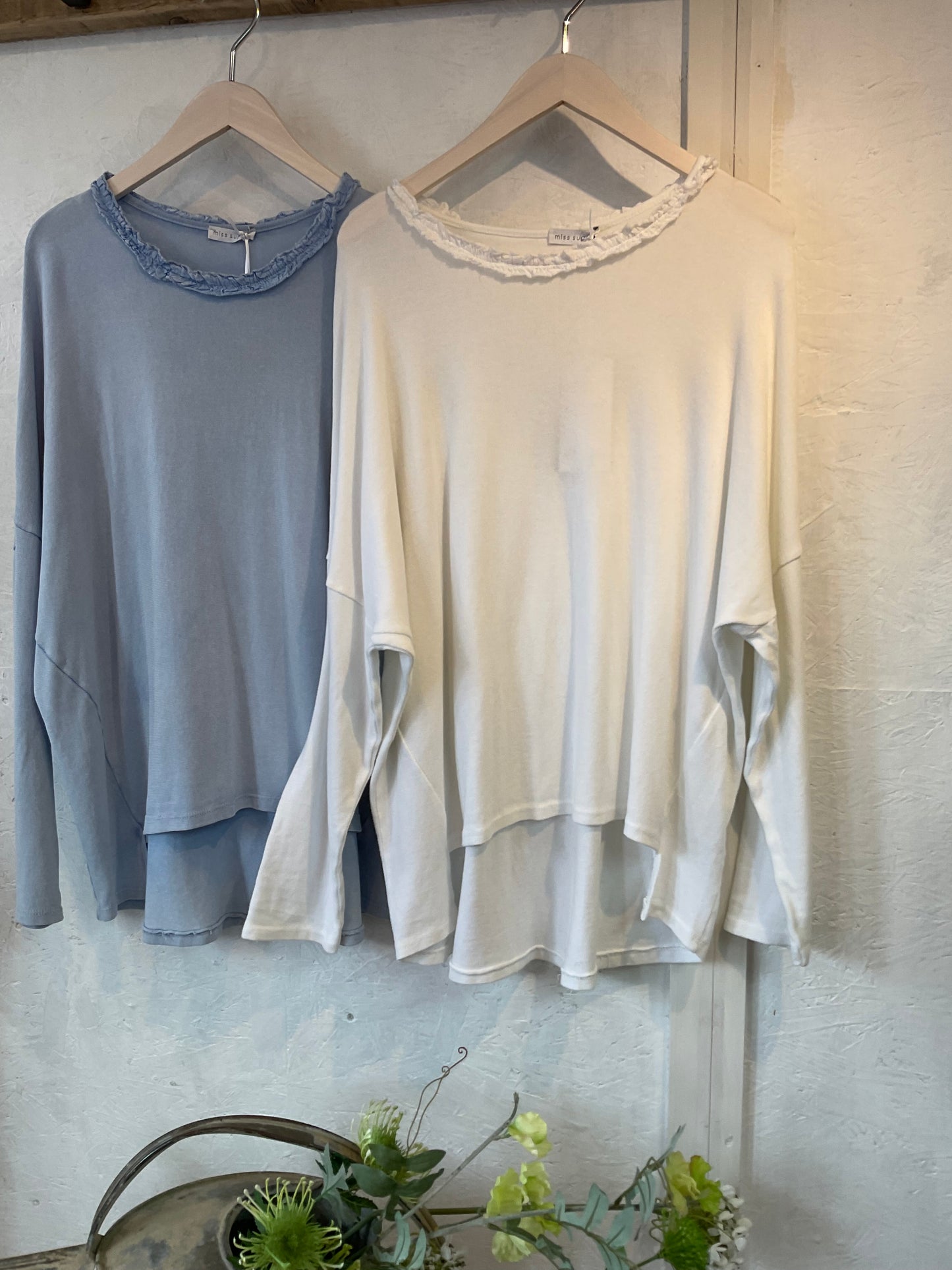Tara loose cut top