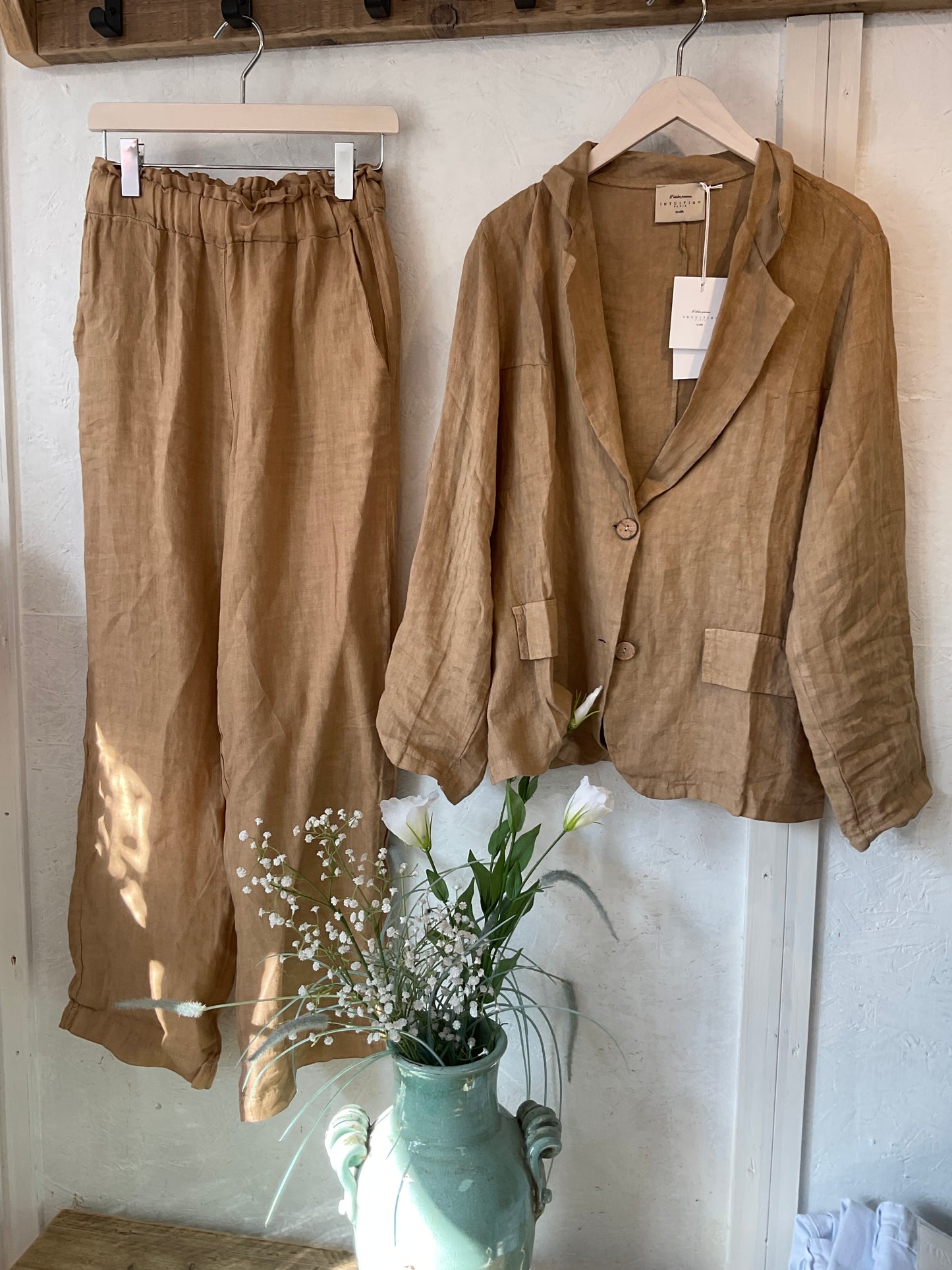 Trudy linen blazer desert