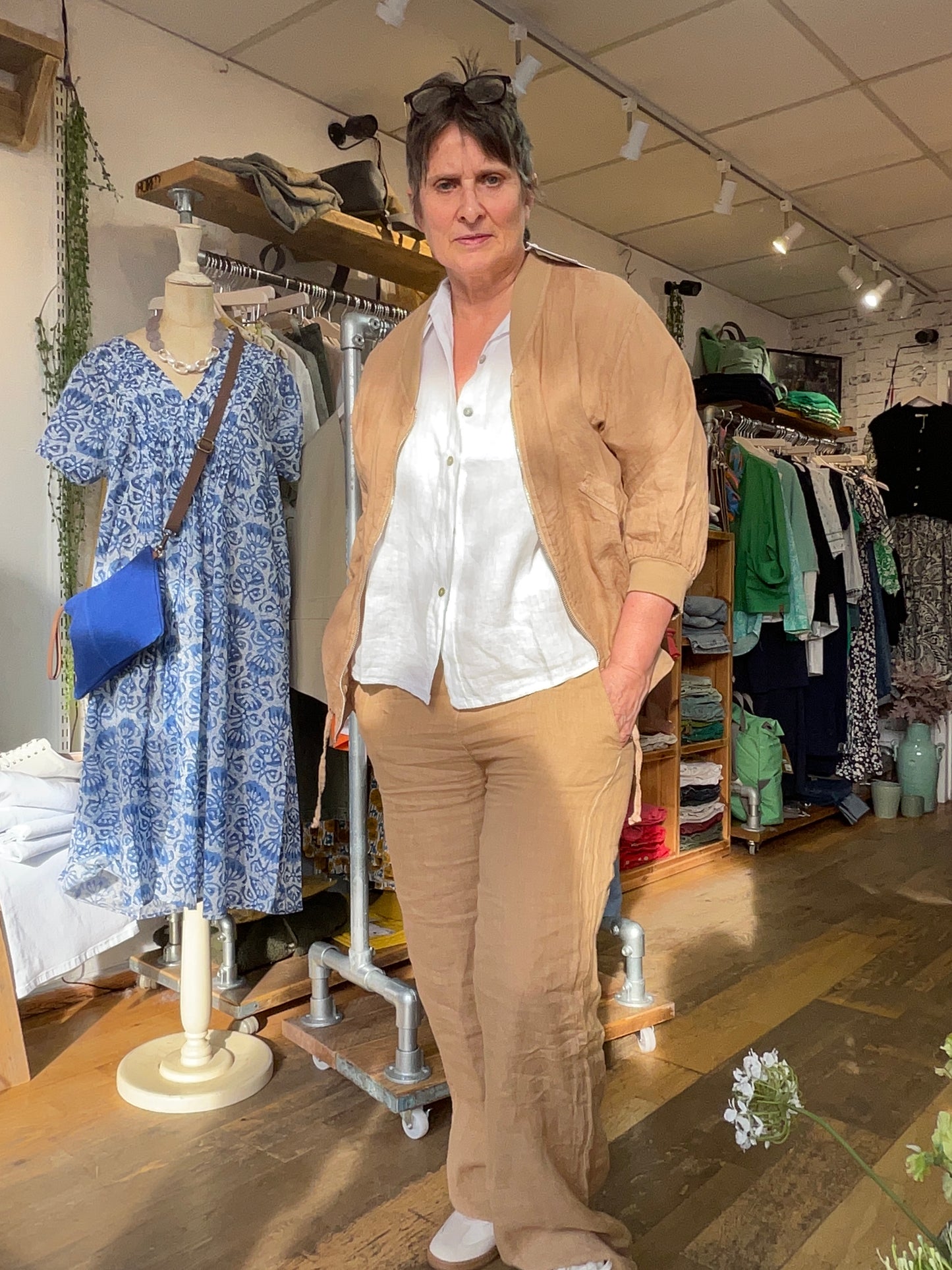 Trudy linen blazer desert