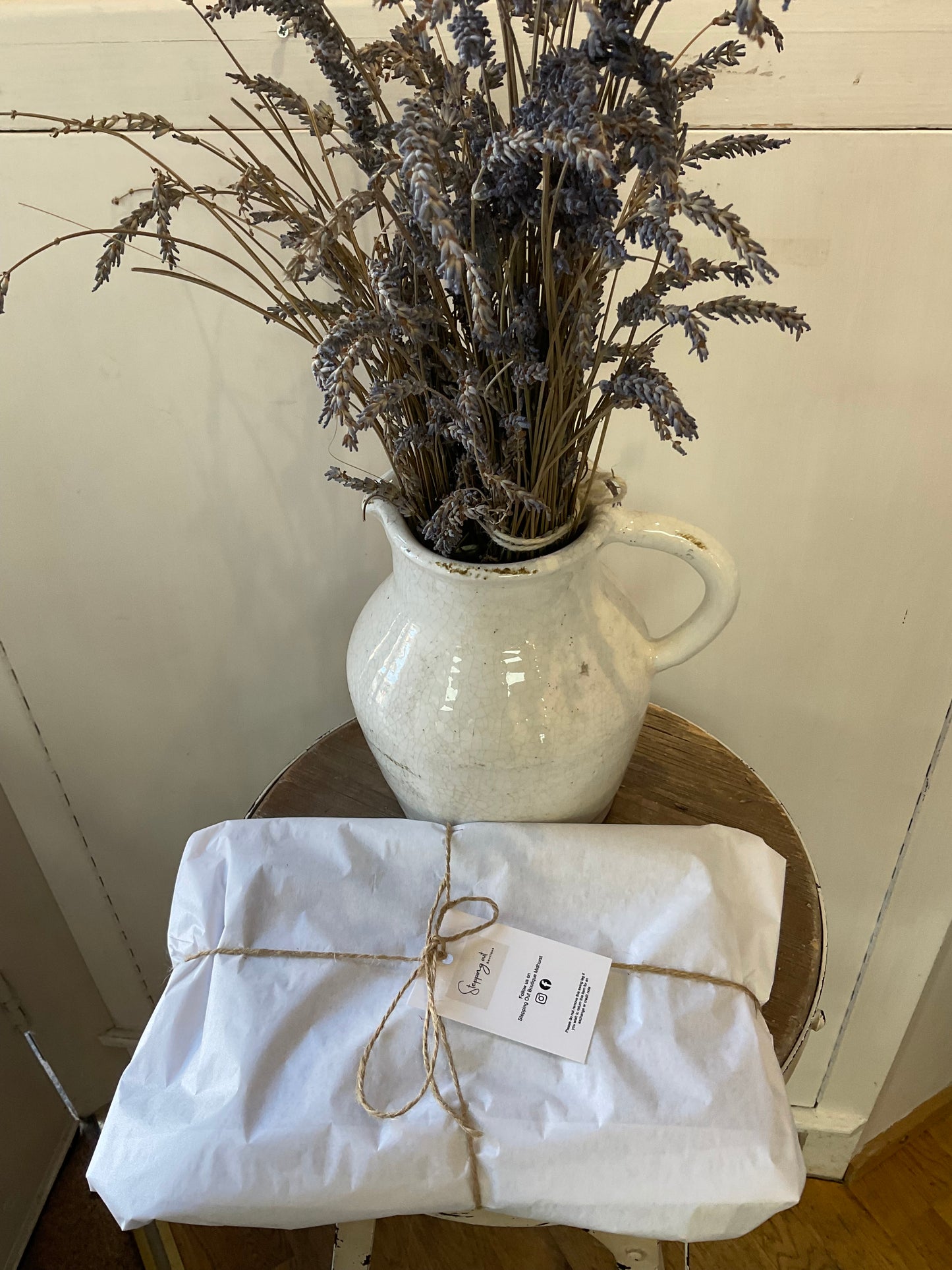 Mail order is available ( waistcoat for reference )