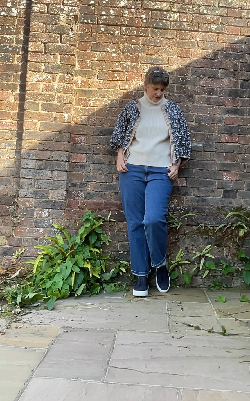 Creating a capsule Early Autumn wardobe with Bari jacket