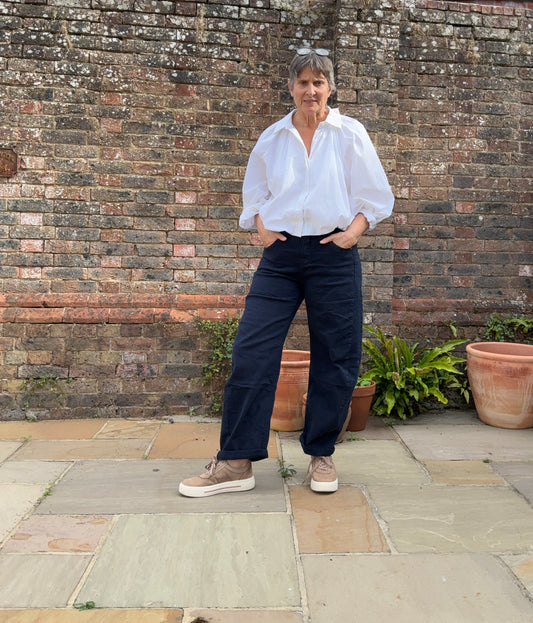 Styling Navy Barrel jeans