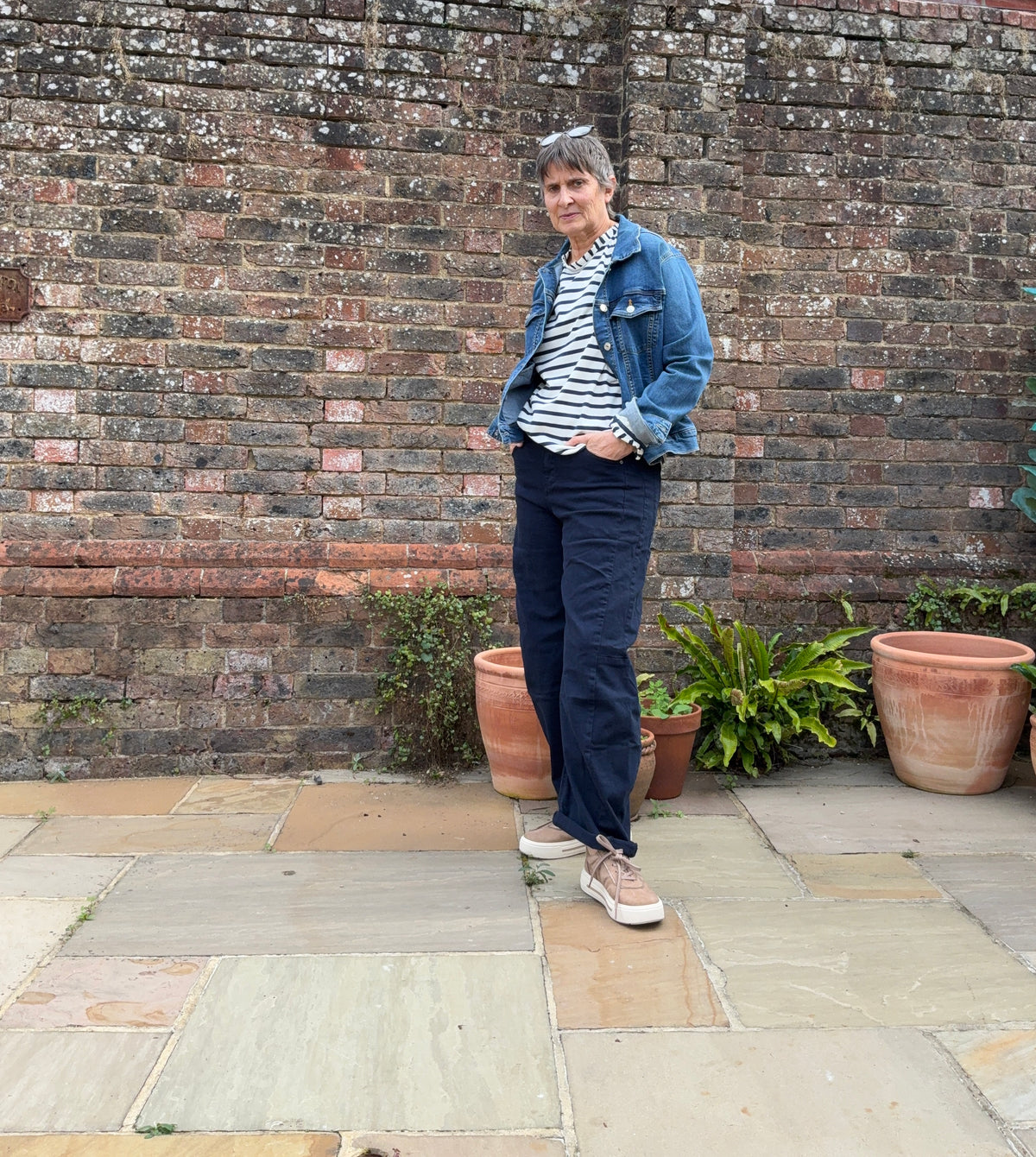 Styling Navy Barrel jeans