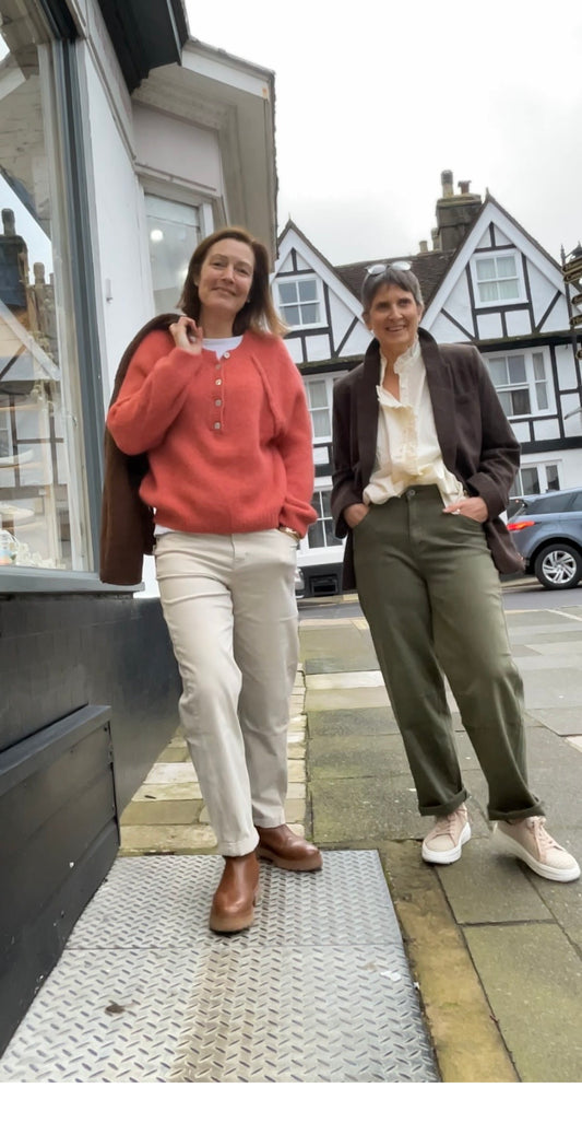 Styling our loose cut and carrot jeans