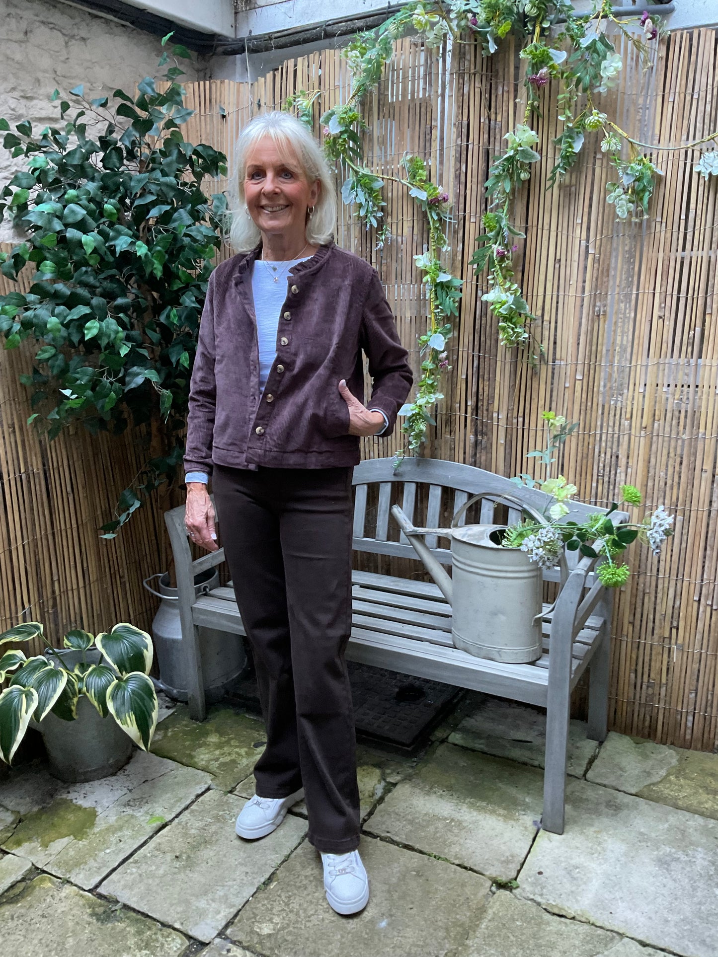 Betty Brown flared jeans