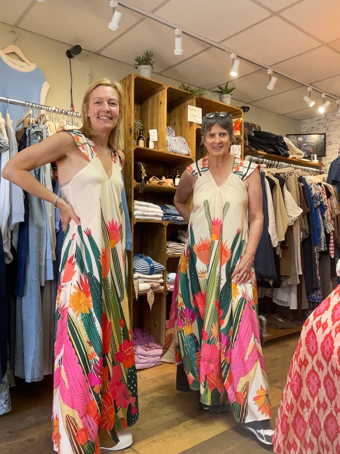 SUMMER STYLING IDEAS ( available in shop )
