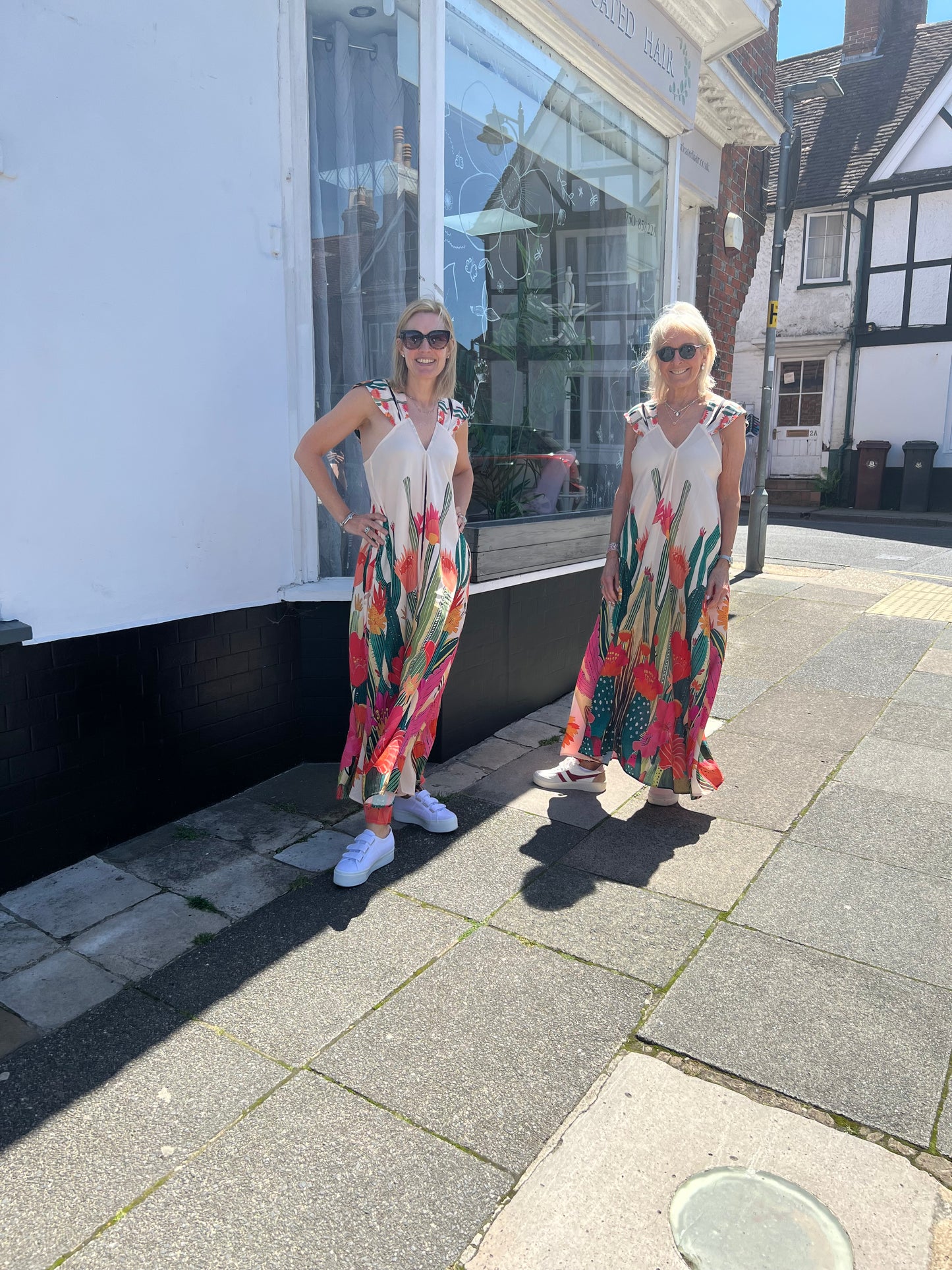 SUMMER STYLING IDEAS ( available in shop )