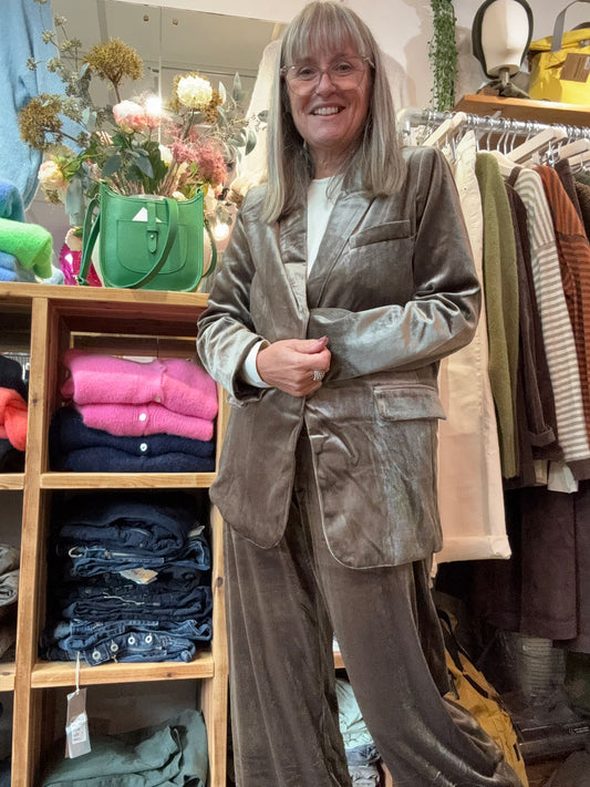 Chalk U.K. Margo velvet jacket
