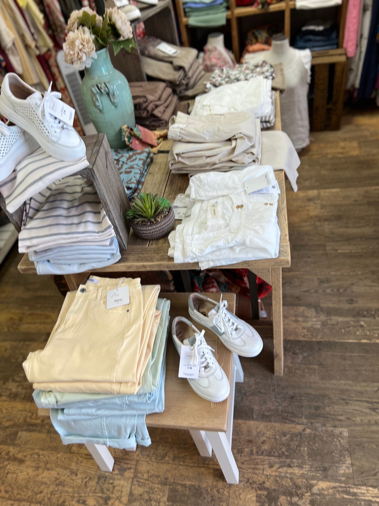 SUMMER STYLING IDEAS ( available in shop )