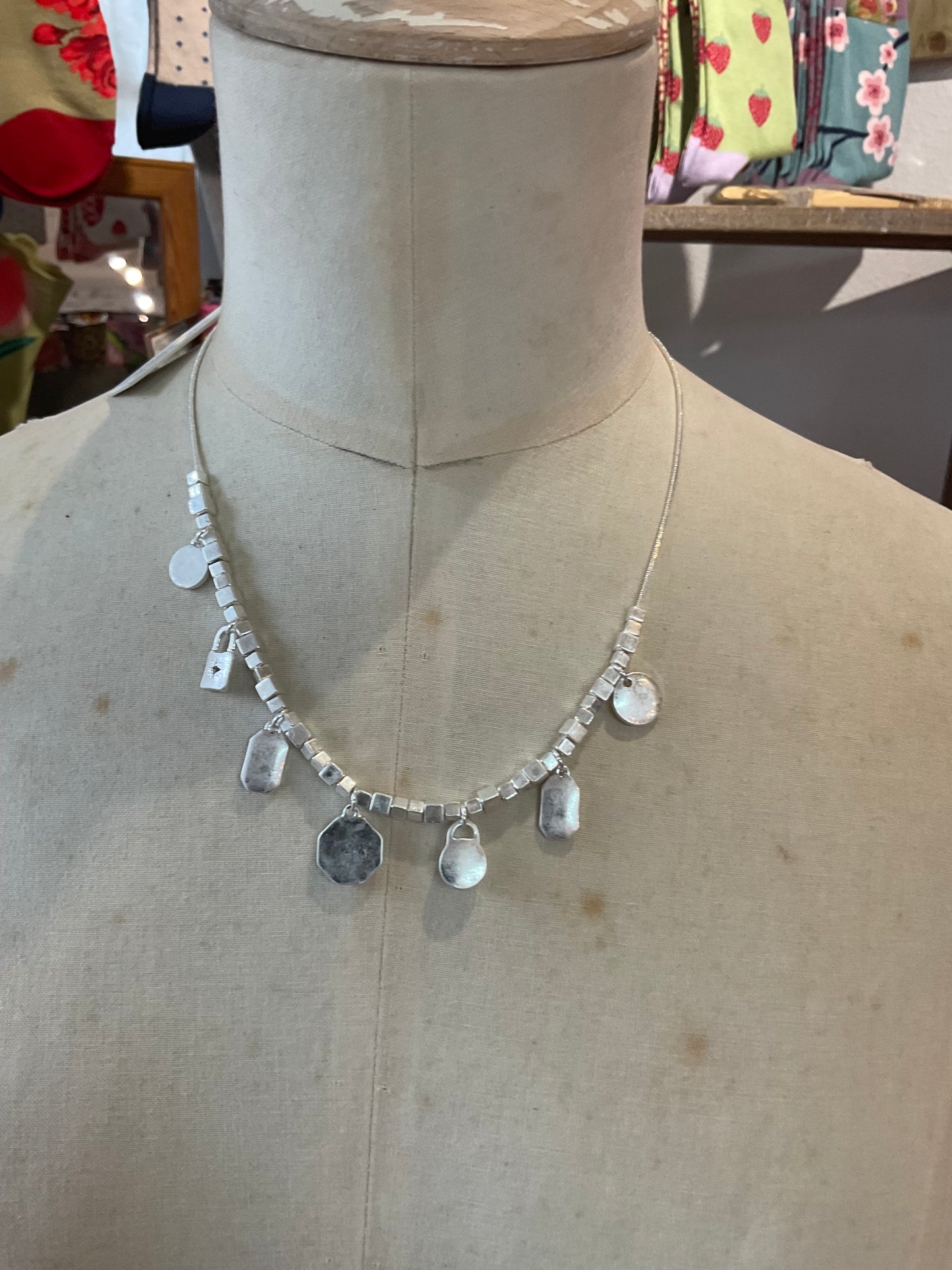 Envy Short Small Disc Necklace