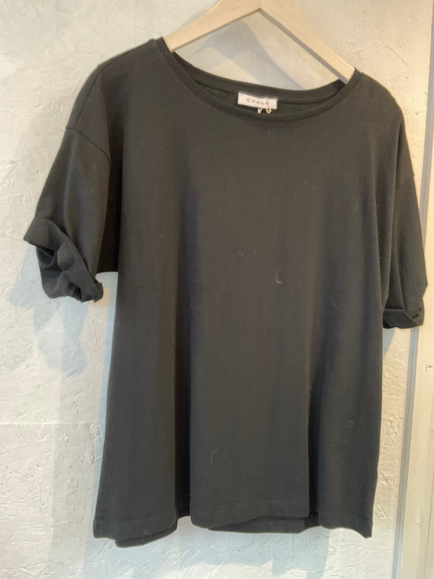 Chalk U.K. Charli black tshirt