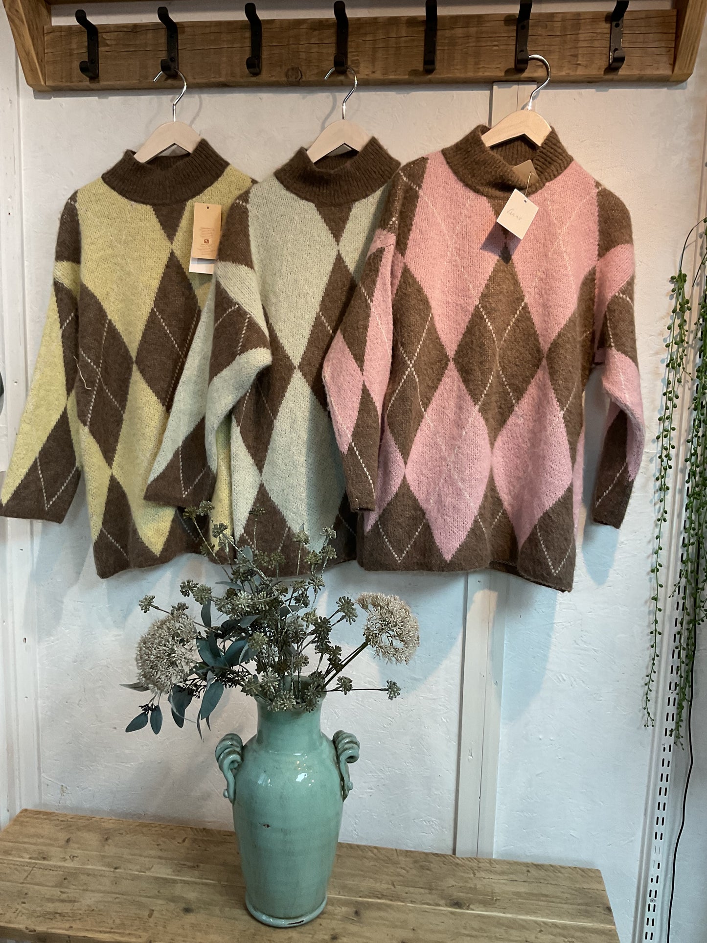 Turtke neck argyle jumper