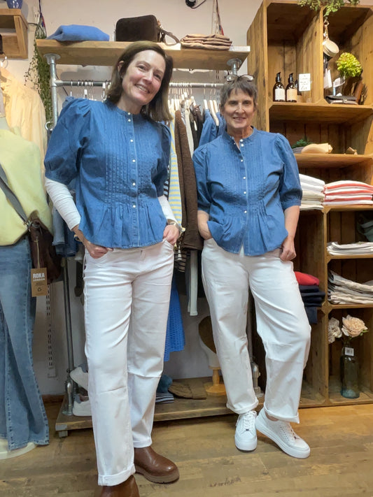 Styling our loose cut and carrot jeans