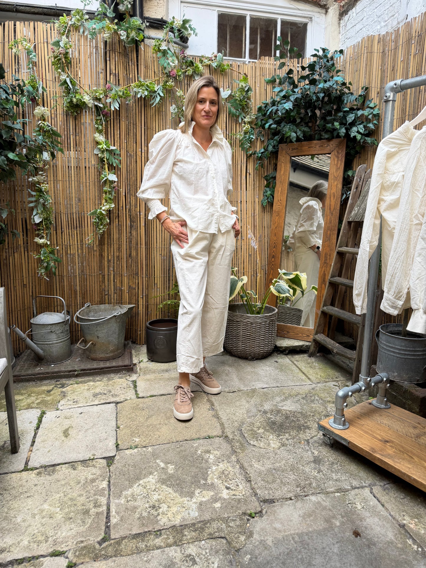 STYLING IDEAS - Cream For All Seasons