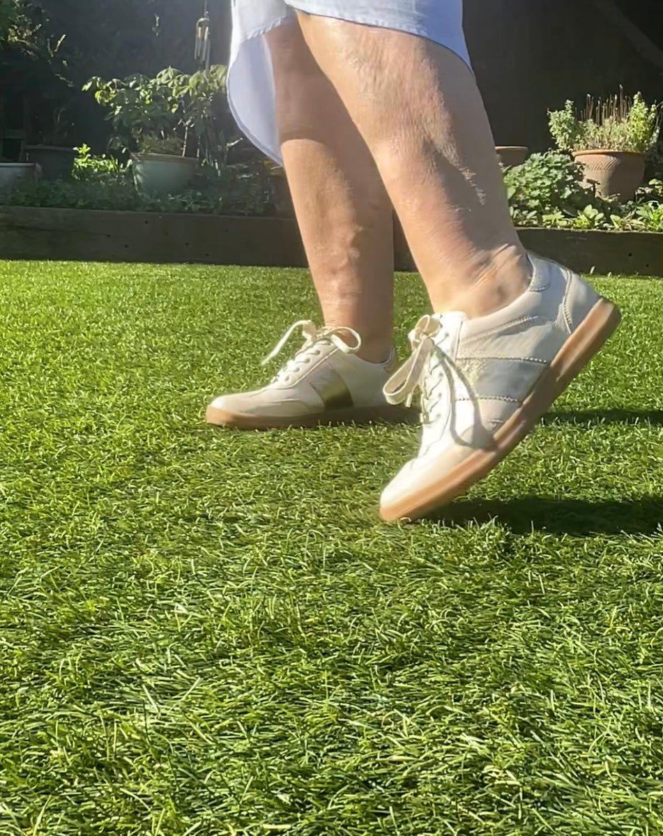 Caprice Snow White gold retro trainers